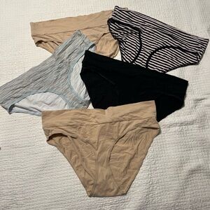 NWOT Motherhood maternity panties bundle